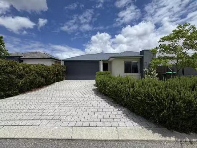 8 Redondo Street, Caversham, WA 6055