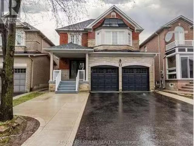 8 River Heights Drive, Brampton, ON, L6P 2M9 house for sale.