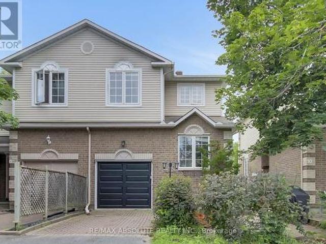 8 Riverbank Court, Ottawa, ON, K2S 1V7 house for lease | Listing ID X13527 | Royal LePage