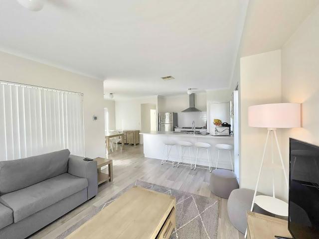 8 Rock Way, ALKIMOS, WA 6038