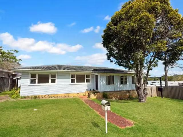 8 Robinson Street, BANGALOW House for rent Listed by Property.