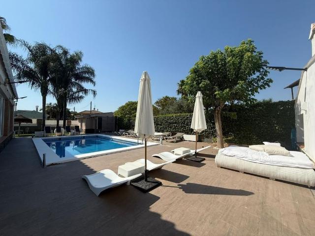 8 room luxury House for rent in Bétera, Spain