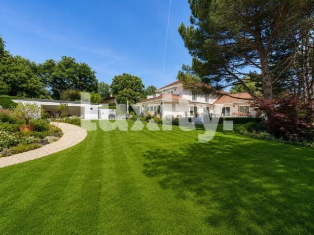 8 Room single house