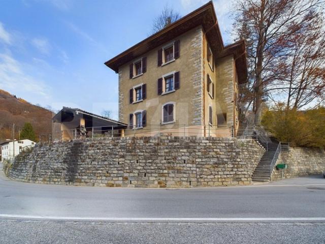8 Room single house