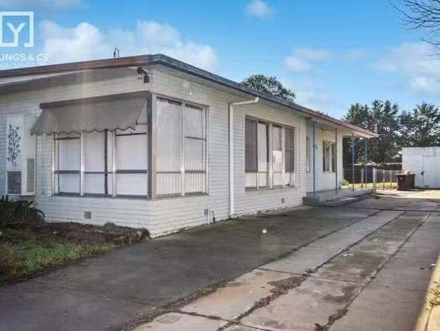 8 Rosalind Street, Mooroopna, VIC 3629