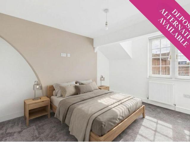 8 St. Michaels Square, Gloucester GL1 1 bed in a house share to rent £650 pcm £150 pw