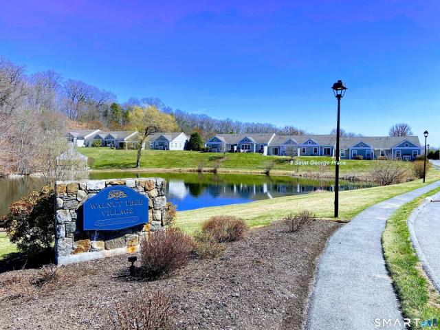 8 St George Pl, Unit 8, Newtown, CT 06482 | MLS #24159