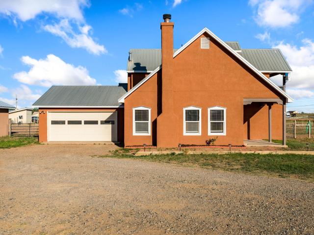 8 Starlight Acres Drive