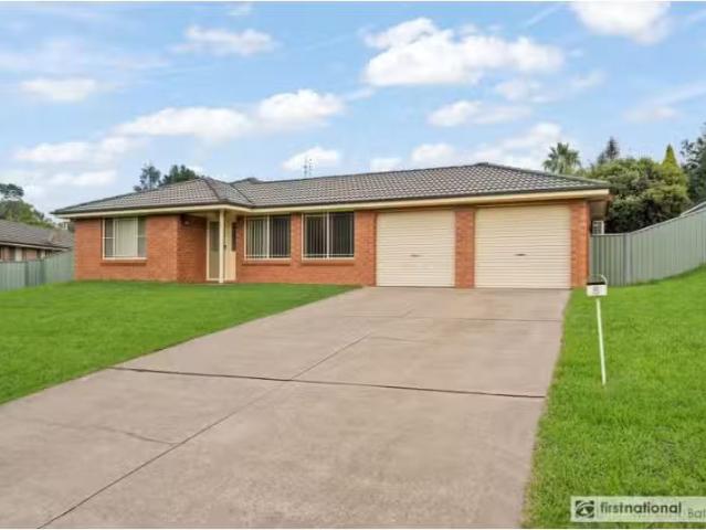 8 Stonestreet Place, Windradyne House for rent Listed by Bath.