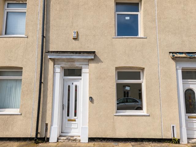 8 Sun Street, Stockton On Tees TS18 2 bed terraced house to rent £550 pcm £127 pw