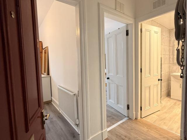 8 Sunnybank 2 bedroom Flat
