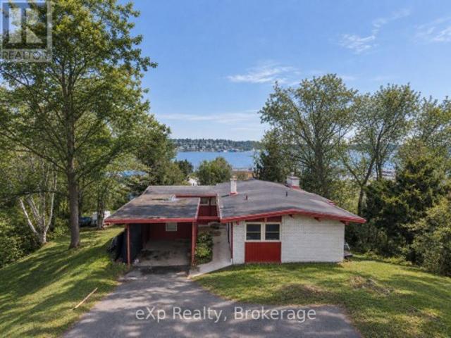 8 Sunset Avenue, Parry Sound, ON, P2A 1A5 house for lease | Listing ID X13759 | Royal LePage