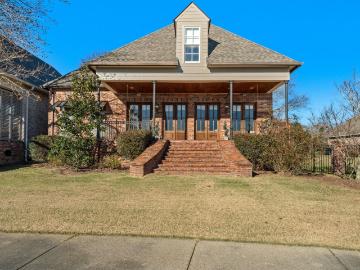 8 Sunset Hl, Hattiesburg, MS