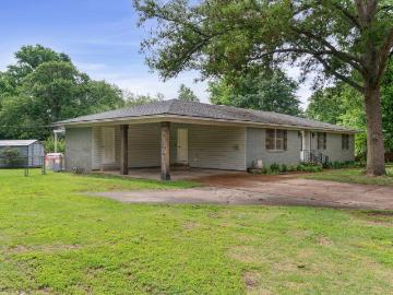 8 Susan Dr Drive