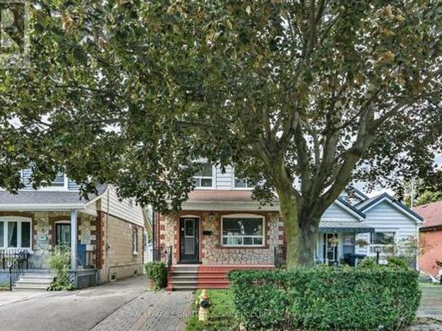 8 Sutherland Avenue, Toronto, ON, M4C 1R9 house for sale | Listing ID E13787 | Royal LePage