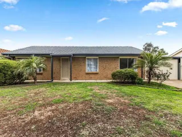 8 Symor Court, Parafield Gardens, SA 5107