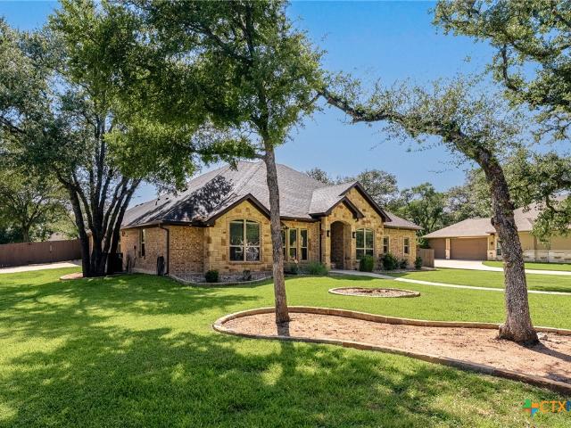 8 Salta Court