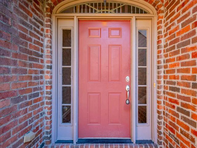 8 Sawgrass Court