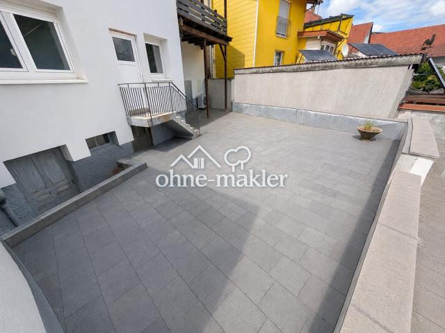 8 Schlafzimmer, 3 Bäder, 2 Küchen, Terrasse, Garten, Balkon Klima und mehr!