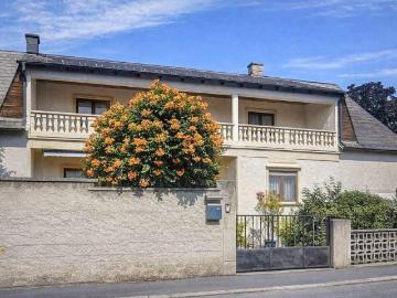 Haus zum Verkauf in 7062