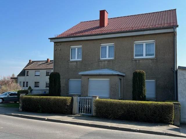 8 Schlafzimmer Haus Niederdorla Deutschland 78108877