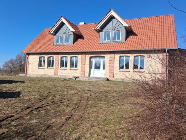 8 Schlafzimmer Haus Behren Deutschland 103244789