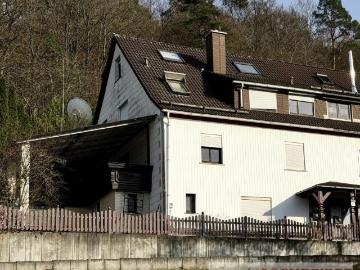 8 Schlafzimmer Haus Breidenbach Deutschland 100449939