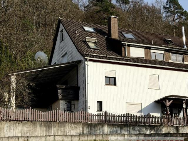 8 Schlafzimmer Haus Breidenbach Deutschland 100449939