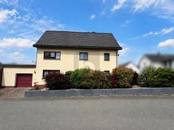 8 Schlafzimmer Haus Ehringshausen Deutschland 103244936