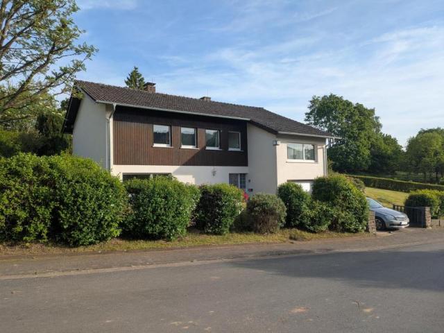 8 Schlafzimmer Haus Hilders Deutschland 104804870