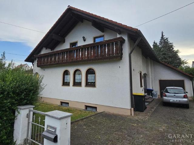 8 Schlafzimmer Haus Ichenhausen Deutschland 94215422