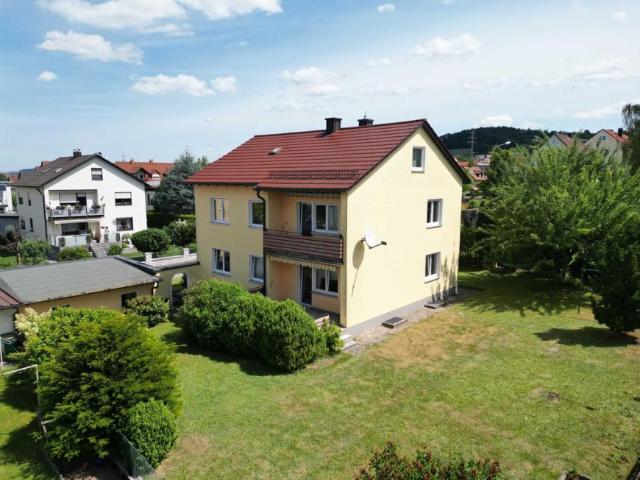 8 Schlafzimmer Haus Pirk Deutschland 103403139