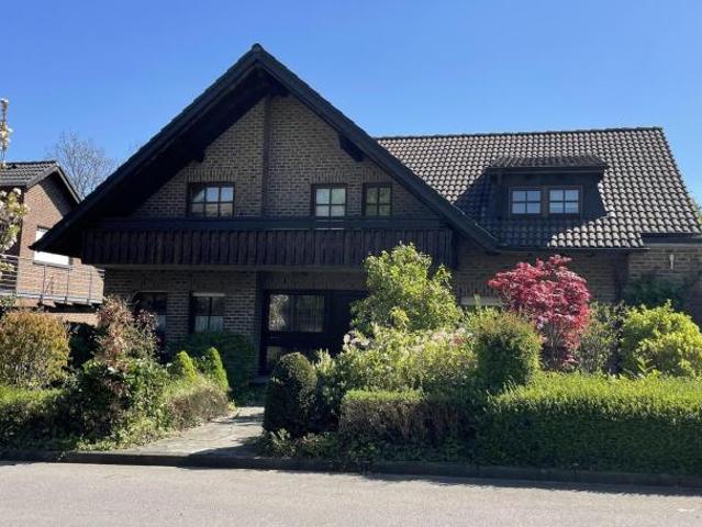 8 Schlafzimmer Haus Roetgen Deutschland 104804613