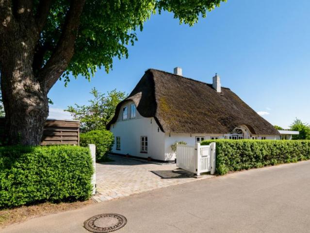 8 Schlafzimmer Haus Stapel Deutschland LS90976338