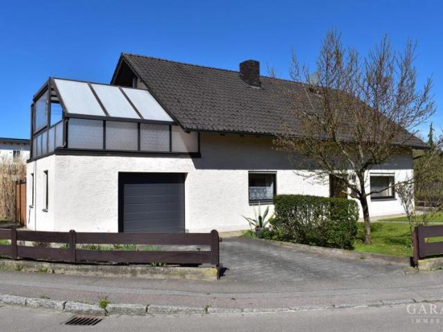 8 Schlafzimmer Haus Schierling Deutschland LS101695879