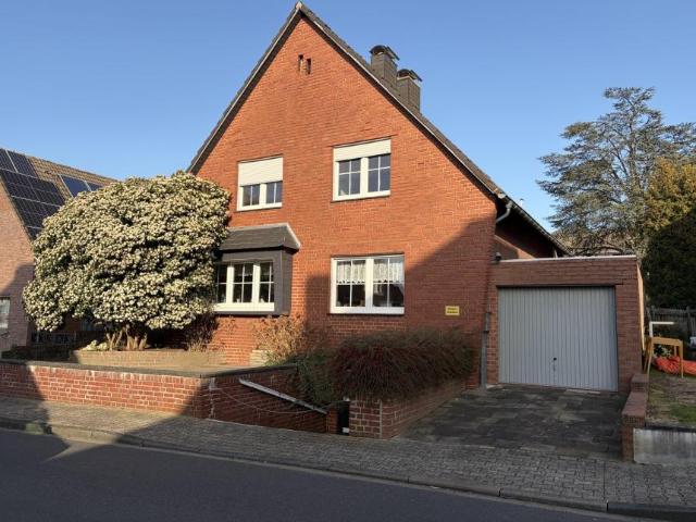 8 Schlafzimmer Haus Übach Deutschland 103216918