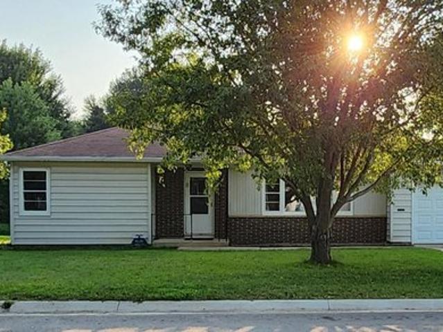 8 SE 12th Ave, Oelwein, IA 50662