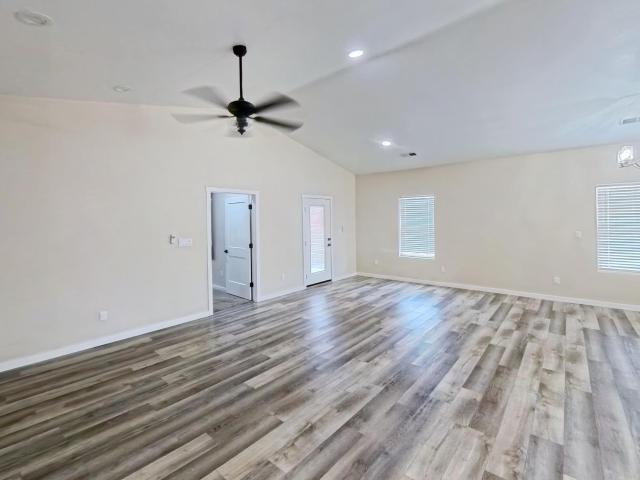 8 Servis Farm Road # A