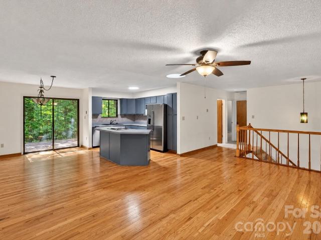 8 Shadywood Circle