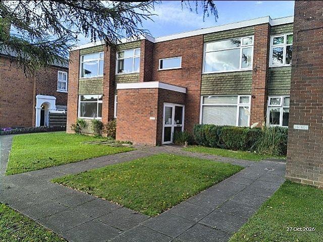 8 Shenstone Court, Coalway Rd, Penn, Wolverhampton WV3, 2 bed flat to rent, £895 pcm | PrimeLocation