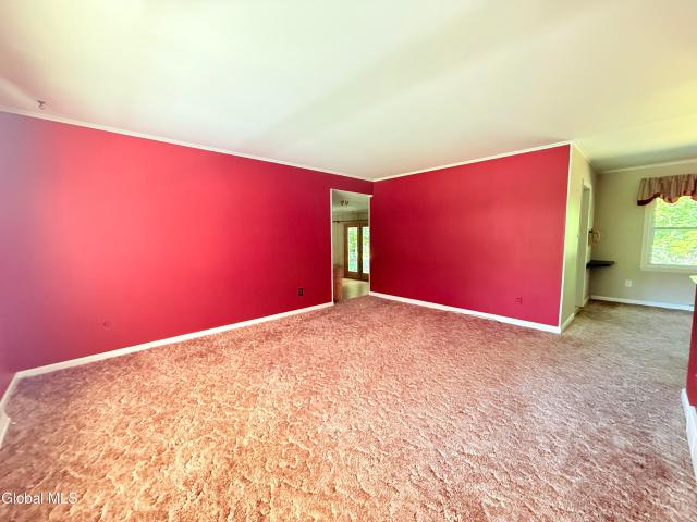 8 Sherwood Drive