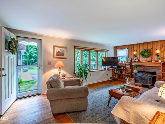 8 Sherwood Park Drive