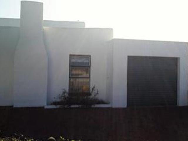 8 sleeper 3 bedroom 12 banksia.