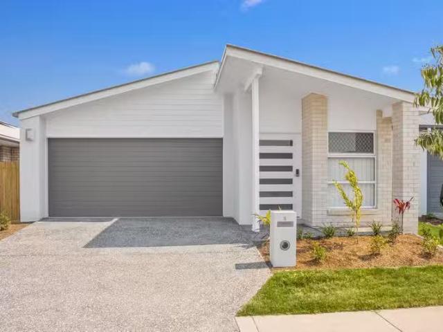 8 Snowdonia Crescent, YARRABILBA, QLD 4207 House for Rent