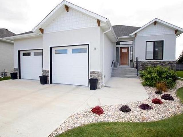 8 Somerset Cove, Oakbank, MB, R5N 0M9 condo for sale | Listing ID 202625 | Royal LePage
