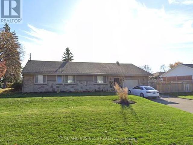 8 Sora Drive, Mississauga, ON, L5M 1B2 house for sale | Listing ID W13165 | Royal LePage