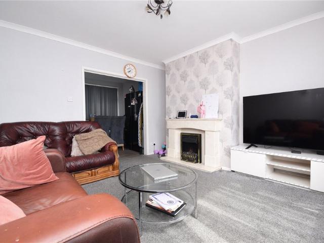 8, Springfield Crescent, Morley, Leeds, West Yorkshire, LS27 9PR