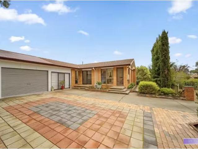 8 Spry Place, Florey ACT 2615 House for rent Listed by Blake.