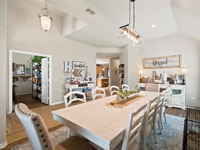 8 Tallwood Lane