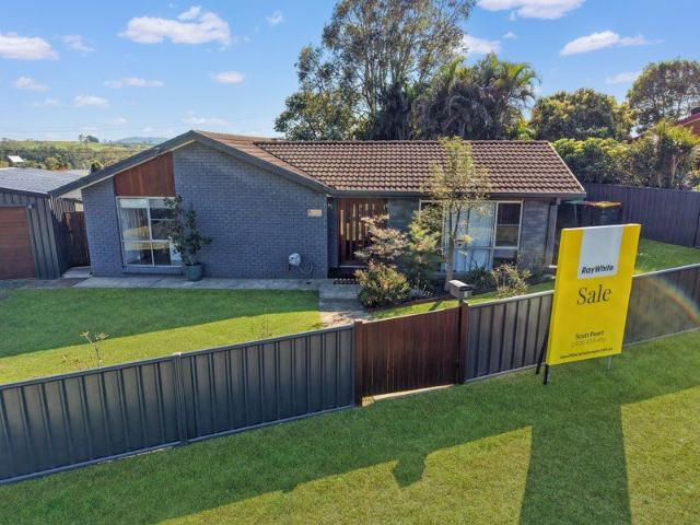 8 Tallowood Ave, CASINO
